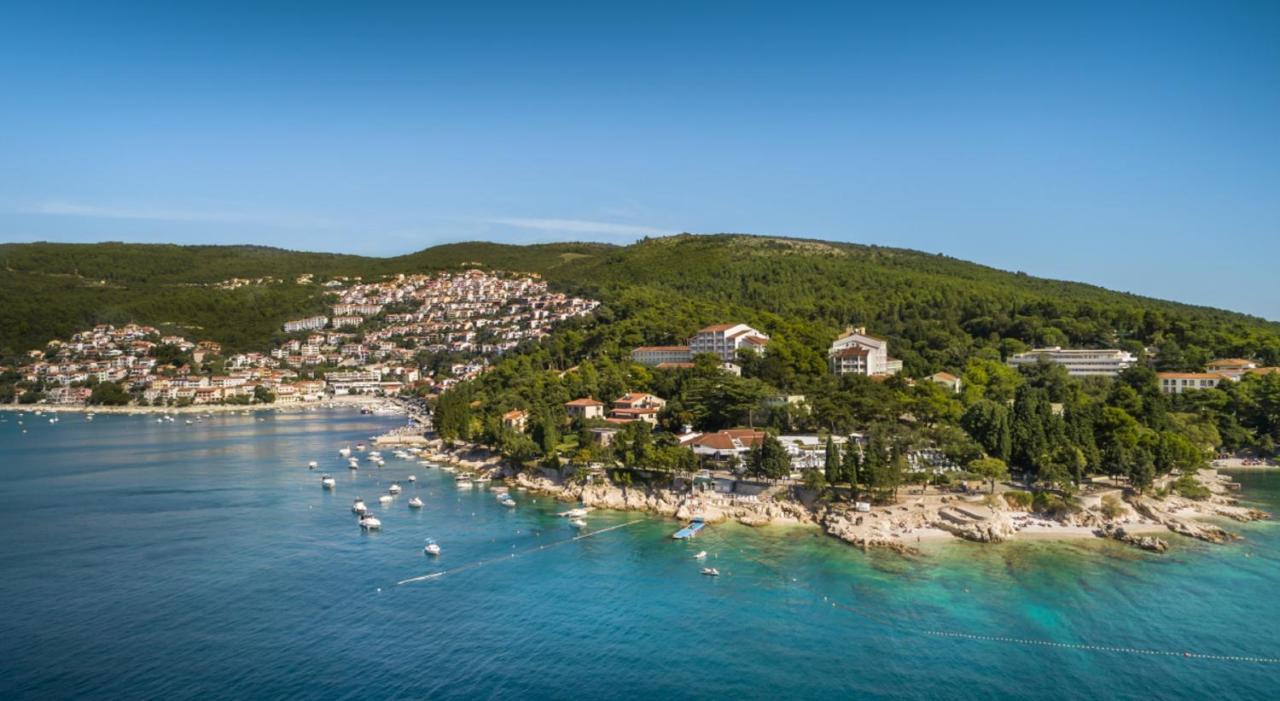 Miramar Sunny Hotel By Valamar Rabac Εξωτερικό φωτογραφία