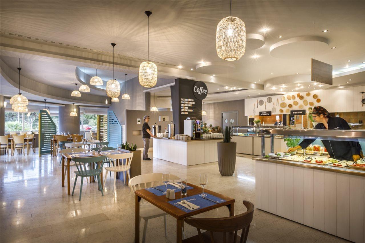 Miramar Sunny Hotel By Valamar Rabac Εξωτερικό φωτογραφία