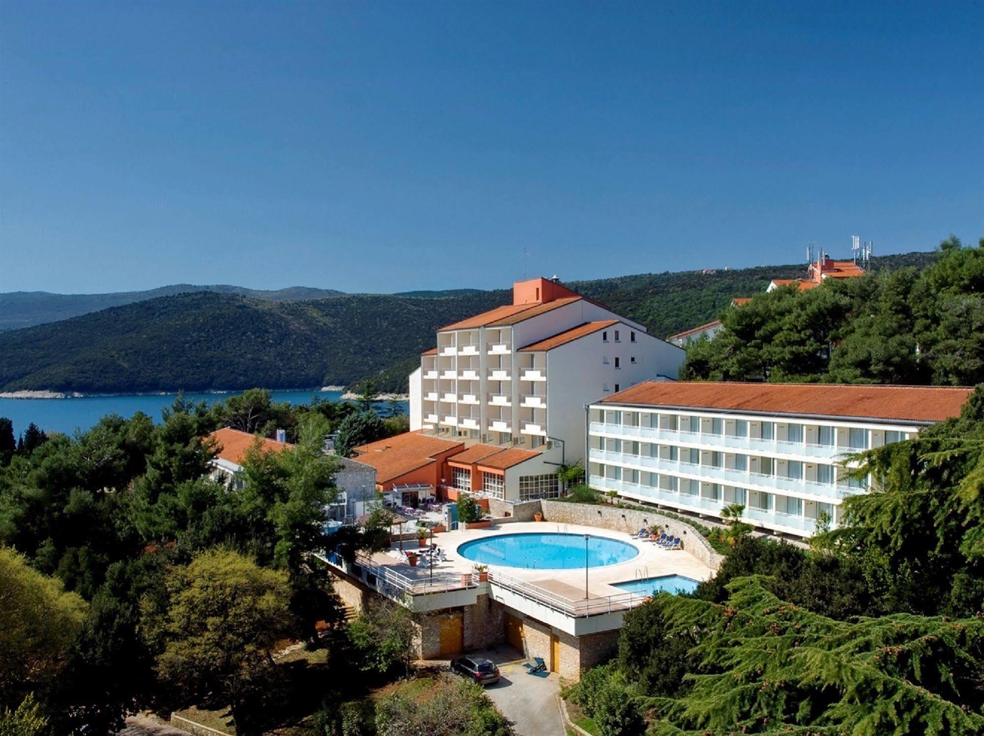 Miramar Sunny Hotel By Valamar Rabac Εξωτερικό φωτογραφία