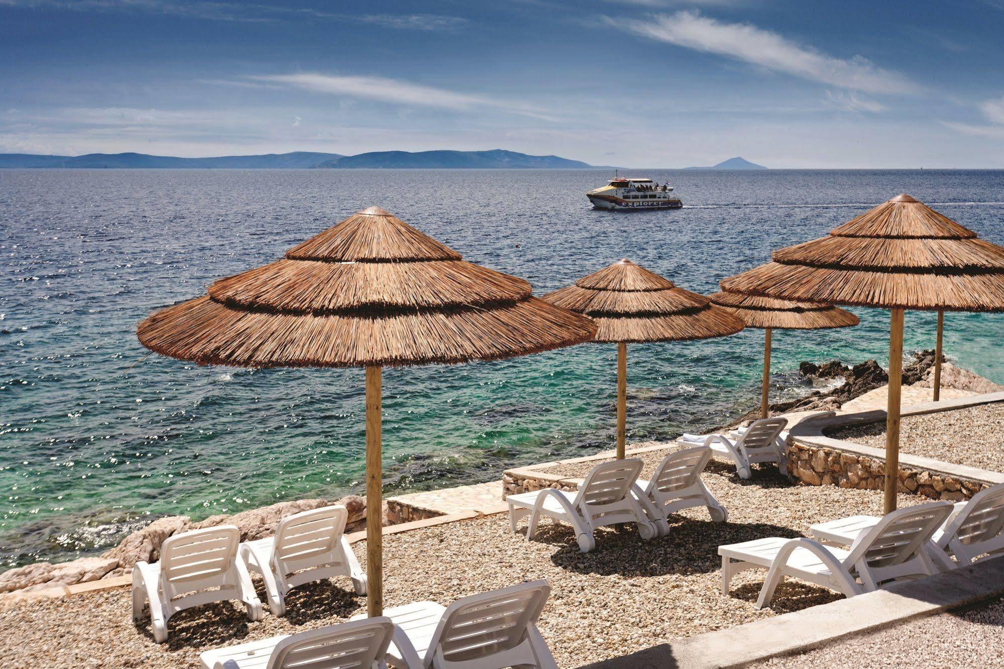 Miramar Sunny Hotel By Valamar Rabac Εξωτερικό φωτογραφία